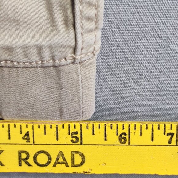 Levi's jogger boys size 16 reg, (28/30) cream colour elastic waistband, tapered - Picture 13 of 13